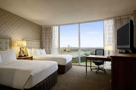 Hilton Memphis Rooms: Pictures & Reviews - Tripadvisor