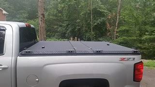 A Heavy Duty Truck Bed Cover On A Chevy/GMC Silverado/Sier… | Flickr