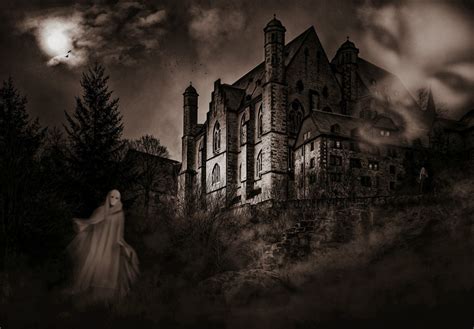 7 Terrifying Haunted Houses in Louisville, KY - Let's Go Louisville