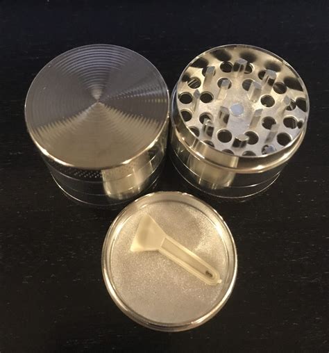 Herb Grinder | Kief Catcher | Pot Valet