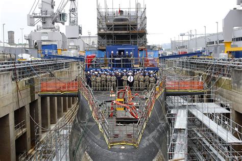 Royal Navy Submarine, HMS Vanguard, hosts historic Army visit | Just Plymouth