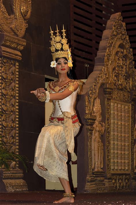 Apsara Dance by Csilla Zelko | 500px | Cultural dance, Dancing poses, Balinese dancer