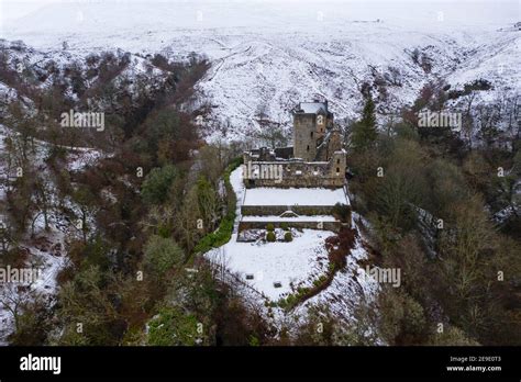 Scottish castles winter snow hi-res stock photography and images - Alamy