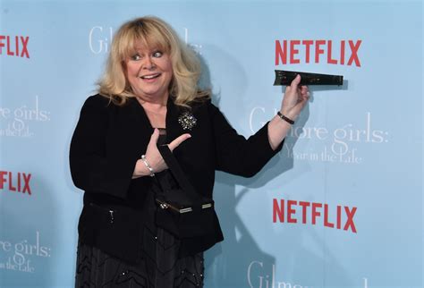 'Gilmore Girls': Sally Struthers Picked up Directors and Costars ...