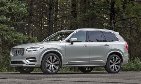 Volvo’s XC90 brings Swedish minimalism to a sea of luxury SUVs | Engadget