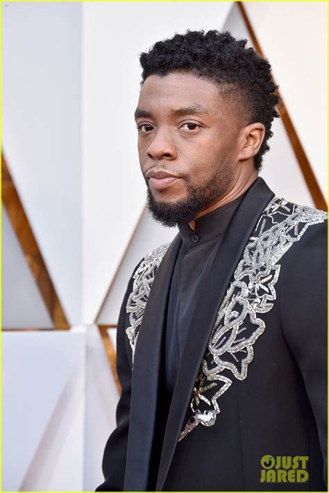 Chadwick Boseman Looks So Good at Oscars 2018!: Photo 4043985 | Oscars ...