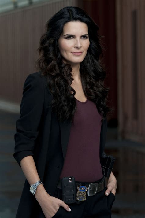 Angie in Rizzoli & Isles - Angie Harmon Photo (12618059) - Fanpop