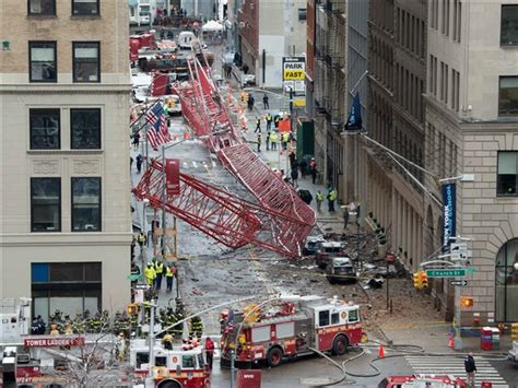 Crane collapse under investigation | Toledo Blade