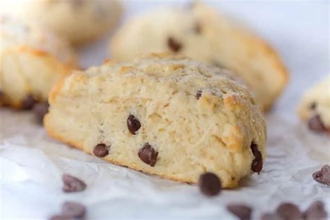 Chocolate Chip Scones | Greens & Chocolate