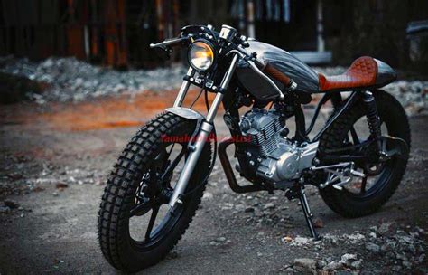 Petite Yamaha YBR 125 Cafe Racer Custom - Yamaha Old Bikes List