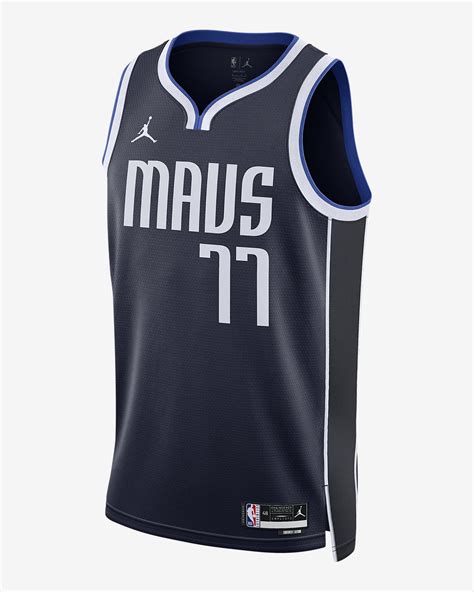 Dallas Mavericks Statement Edition Jordan Dri-FIT NBA Swingman Jersey. Nike PH