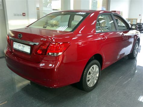 2014 BYD New F3 unveiled in the Sultanate of Oman | DriveArabia