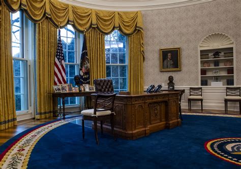 President Biden's Redesigned Oval Office | Take a Tour of President ...