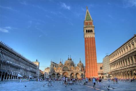 Piazza San Marco, Venice; Play Along With Hundreds of Pigeons ...