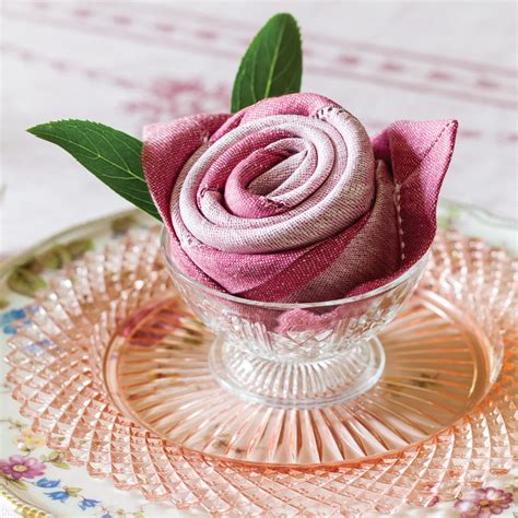 A Napkin Rosette How-To from Southern Lady Magazine