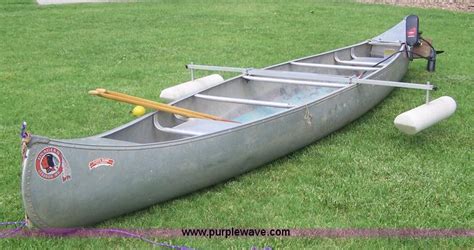 Osagian 17' aluminum canoe in Salina, KS | Item 7347 sold | Purple Wave