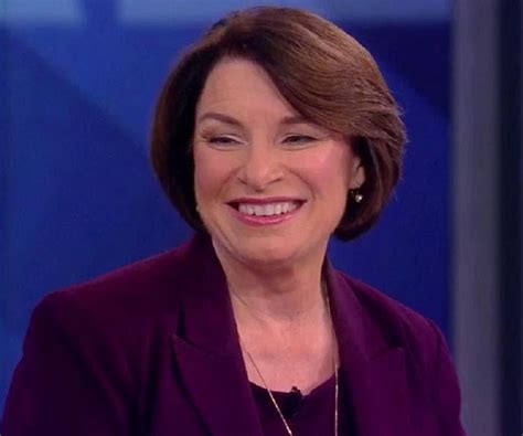 Amy Klobuchar Biography - Facts, Childhood, Family Life & Achievements