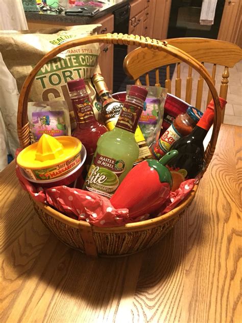 Margarita raffle basket #golfgiftbasket | DIY Holiday Gifts and Decor ...