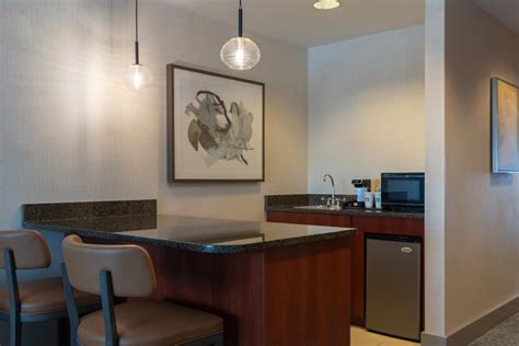 Family-Friendly Hotel in Lombard, Illinois | The Westin Chicago Lombard