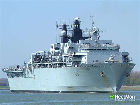 Photo of HMS BULWARK (IMO: 9160607, MMSI: 234613000, Callsign: GDIV ...