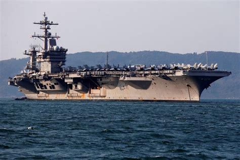 Every Navy Wants the U.S. Electromagnetic Aircraft Carrier Launch ...