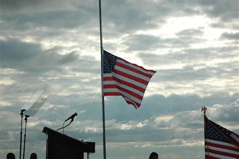 2017 Memorial Day Flag Etiquette, When to Salute: 5 Things | Detroit ...