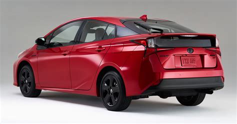 Toyota Prius 2020 Edition dilancarkan – 2,020 unit 2021-Toyota-Prius ...