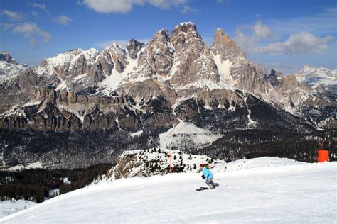 Cortina Italy Skiing | TheLuxuryVacationGuide