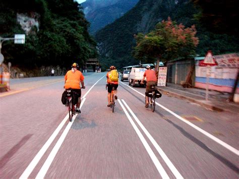 I wasn't told it was orange shirt day - Riding Taroko Nati… | Flickr