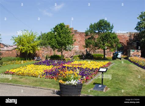 Castle Gate gardens Shrewsbury Shropshire England UK Stock Photo - Alamy