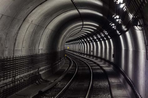 The Pursuit of Underground : Robert Gotzfried Tunnel Photography