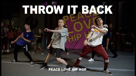 "THROW IT BACK" MISSY ELLIOTT BY @PEACELOVEHIPHOP - YouTube