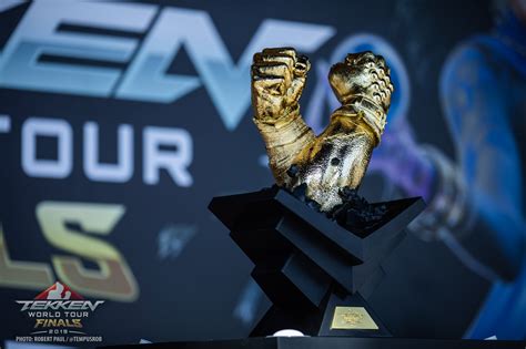 TEKKEN World Tour 2019 Finals Trophy & Devil Jin Statue Designed by ...