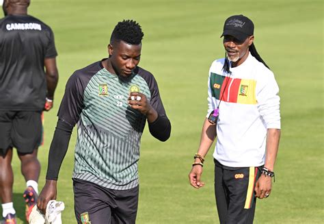 Andre Onana shares a warm moment with Cameroon coach Rigobert after 9 months away from the ...