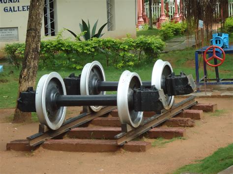 File:Mysore Rail Museum Train Wheels.JPG - Wikipedia, the free encyclopedia