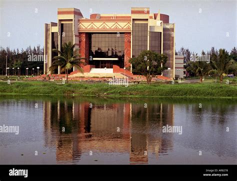 Iim calcutta hi-res stock photography and images - Alamy