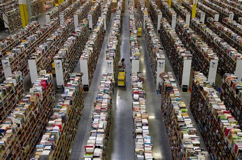 Get an Inside Look at Amazon's Massive Fulfillment Centers | TIME