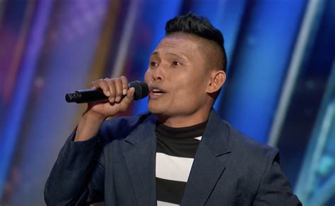 Filipino singer Roland Abante gets standing ovation from judges, crowd ...