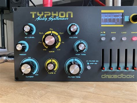 Test: Dreadbox Typhon, Analog Synthesizer mit Effekten - AMAZONA.de