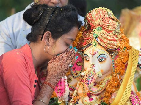 Traurig Kasse merkte nicht anhänger hinduismus Schwere Überwältigend Tyrannei