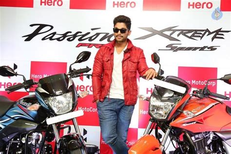 Allu Arjun Launches Hero Motocorp Bikes - Photo 40 of 42