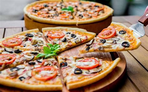 10 Types of Pizza In The World Must try! - Jonahs Bistro