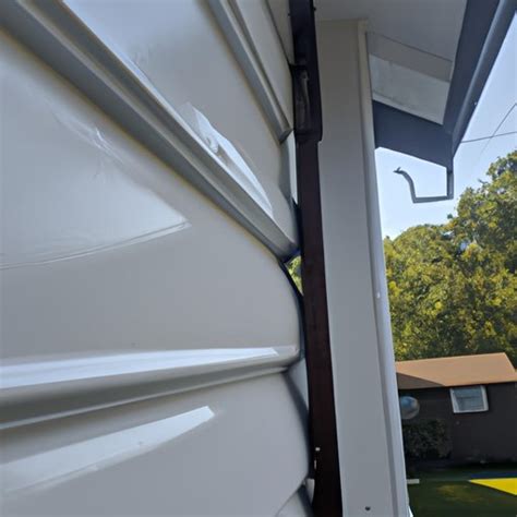 Aluminum Siding Repair: A Step-by-Step Guide and Cost Comparison - Aluminum Profile Blog