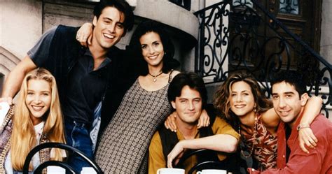 10 Best Behind The Scenes Photos From Friends