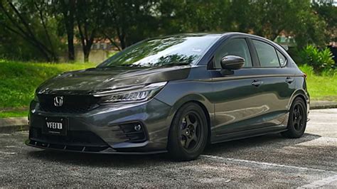 Check out this modified Honda City hatchback with tastefully-added carbon fibre bits! - AutoBuzz.my