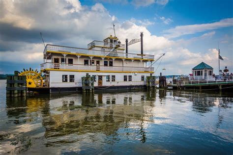 The Cherry Blossom Riverboat, in the Potomac River, in Alexandria, Virginia. Editorial Stock ...