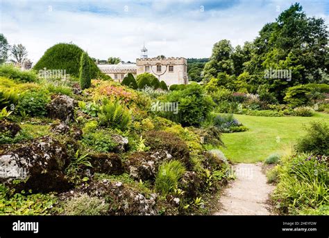 Forde Abbey Gardens in Dorset Stock Photo - Alamy