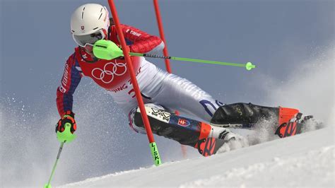 Petra Vlhova wins Slovakia's 1st Alpine gold at Olympics - BVM Sports