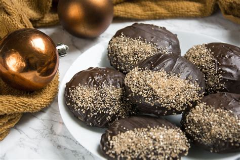 German Lebkuchen Recipe | German lebkuchen recipe, Gingerbread cookies ...