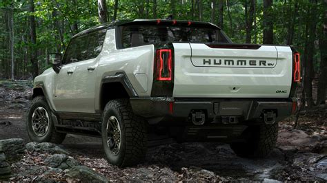 GMC Hummer EV Really Makes The Same Torque As A Heavy-Duty Pickup